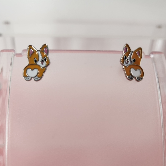 Adorable "Corgi" earrings! Nwot Dog lovers (R21) - Picture 4 of 4
